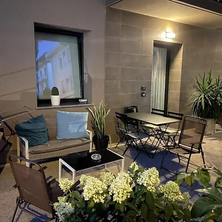Ivan&Marta Home Apartment In A Seaside Villa 아파트 *