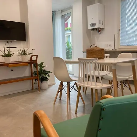Ivan&Marta Home Apartment In A Seaside Villa Rimini